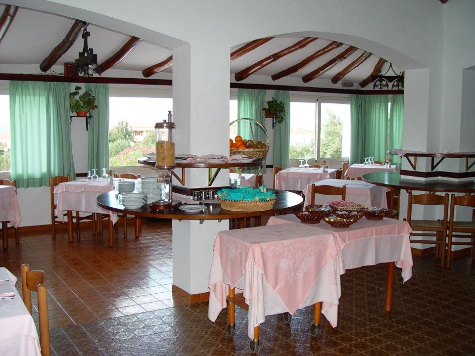 Hotel 3 Botti Baja Sardinia Extérieur photo