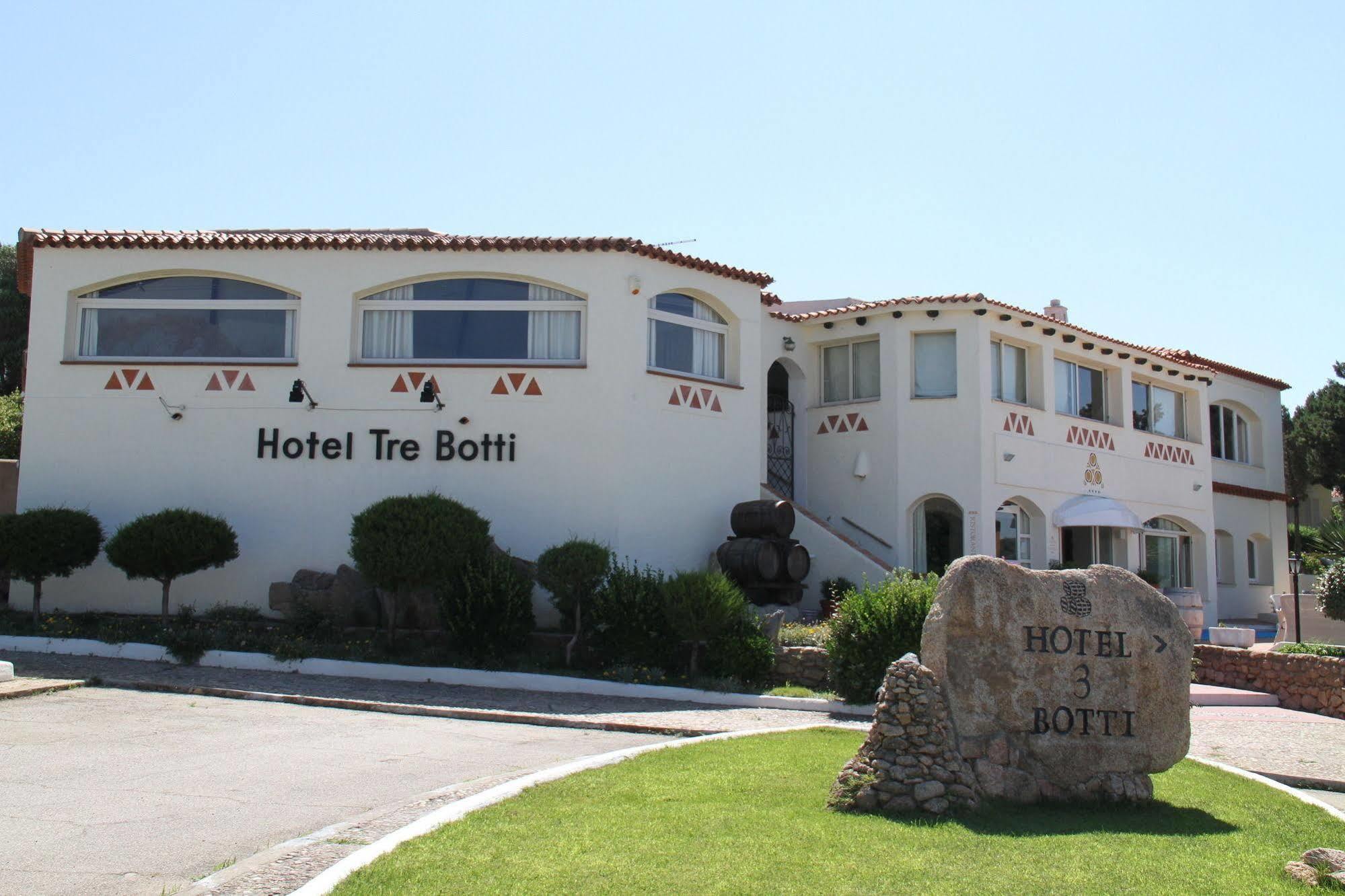 Hotel 3 Botti Baja Sardinia Extérieur photo