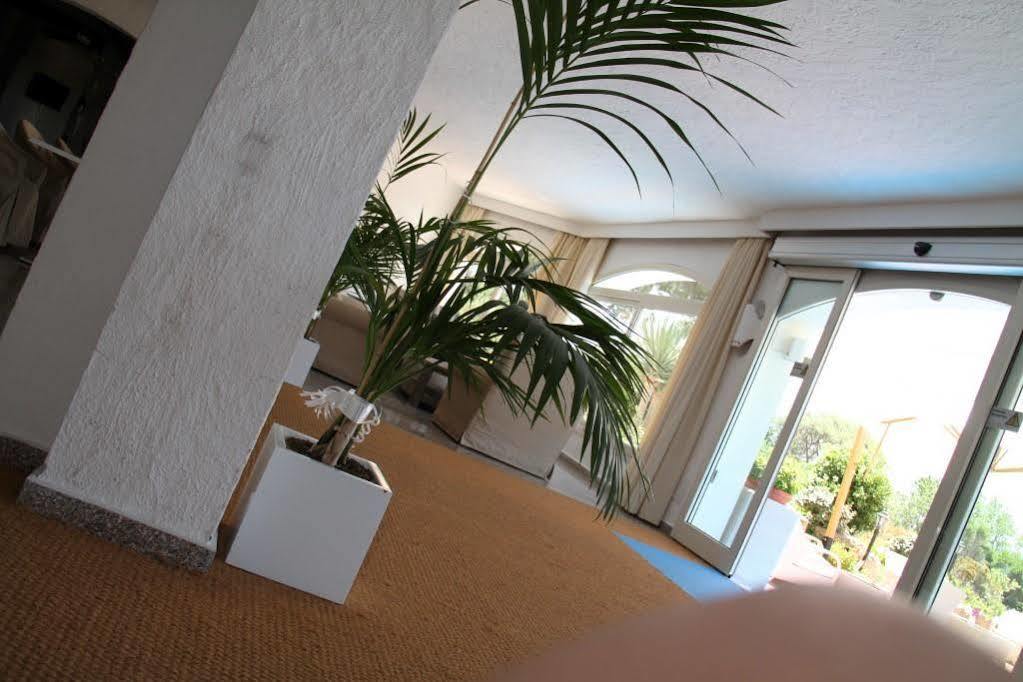 Hotel 3 Botti Baja Sardinia Extérieur photo
